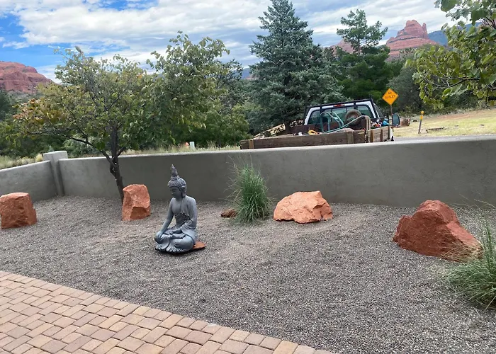 Sedona Uptown Gem! Wow! Views!! New! Barrel Sauna!!! Close To Trails, Walk To Uptown Sedona, Restaurants And Shopping