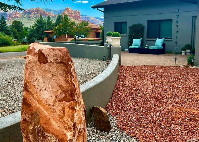 Sedona Uptown Gem! Wow! Views!! New! Barrel Sauna!!! Close To Trails, Walk To Uptown Sedona, Restaurants And Shopping
