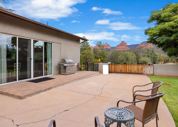 Sedona Uptown Gem! Wow! Views!! New! Barrel Sauna!!! Close To Trails, Walk To Uptown Sedona, Restaurants And Shopping